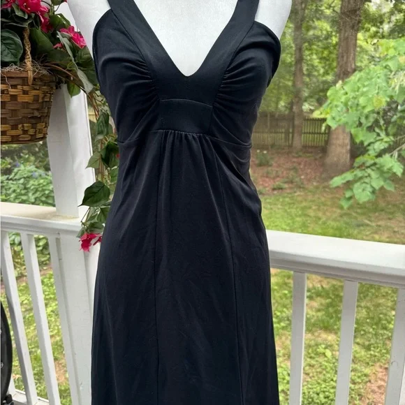 PATAGONIA CORRINE V-NECK QUICK DRY DRESS IN BLACK-Medium - Picture 6 of 7